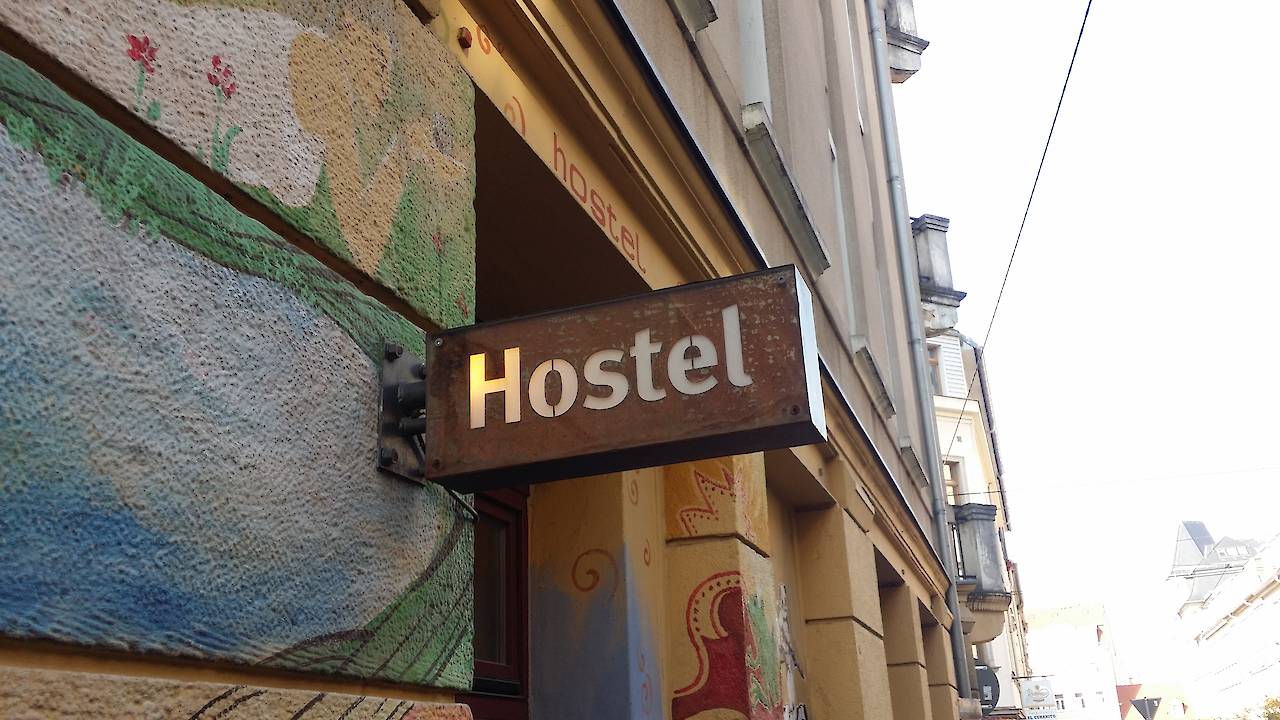 Letrero del albergue