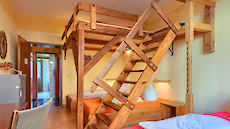 Spiral five-bed room