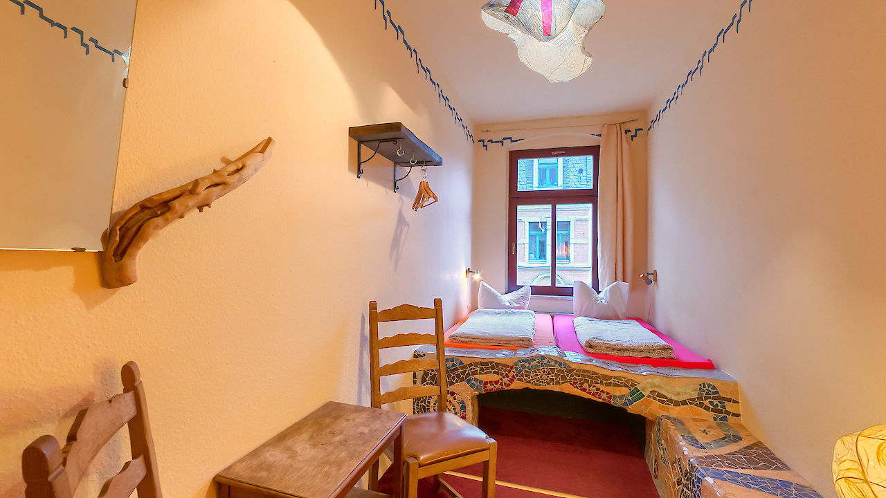 Mosaik Doppelzimmer Fenster