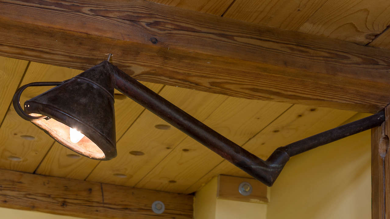 Detalle | Lámpara de embudo