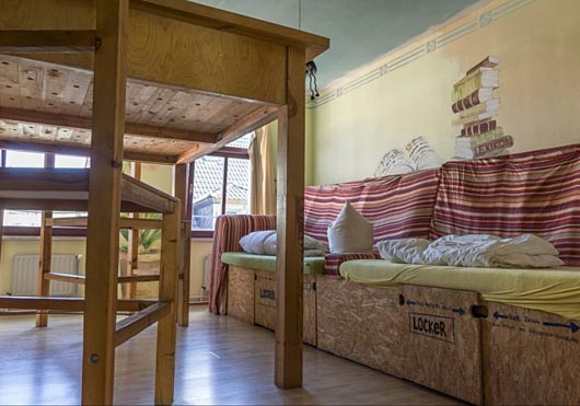 3 bed room